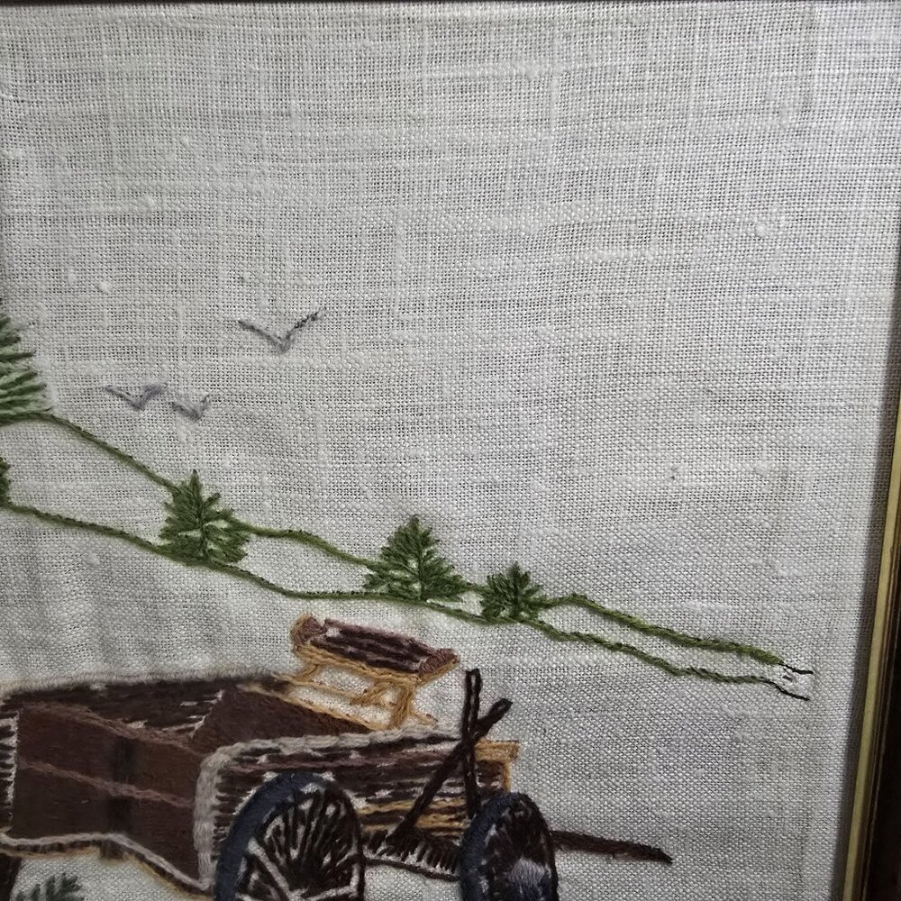 Vintage Framed Crewel #313 Old Wagon Wheel Farmhouse Landscape 17"x13" Rustic - Picture 4 of 14